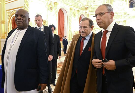 Президент РФ В. Путин принял верительные грамоты у вновь прибывших послов иностранных государств