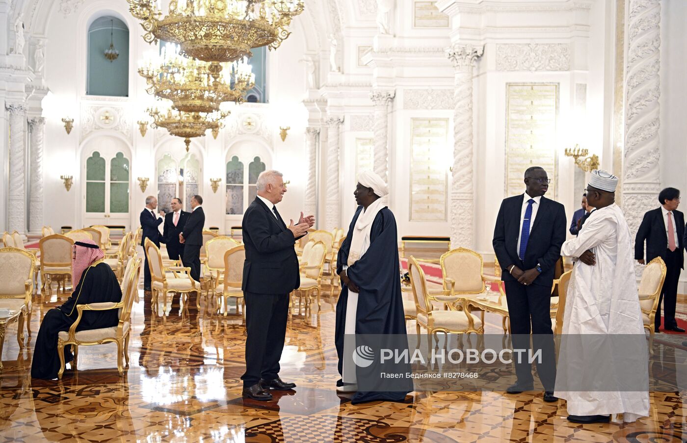 Президент РФ В. Путин принял верительные грамоты у вновь прибывших послов иностранных государств