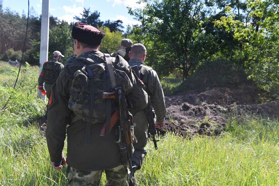 Казачьи подразделения в районе Красного Лимана в ДНР