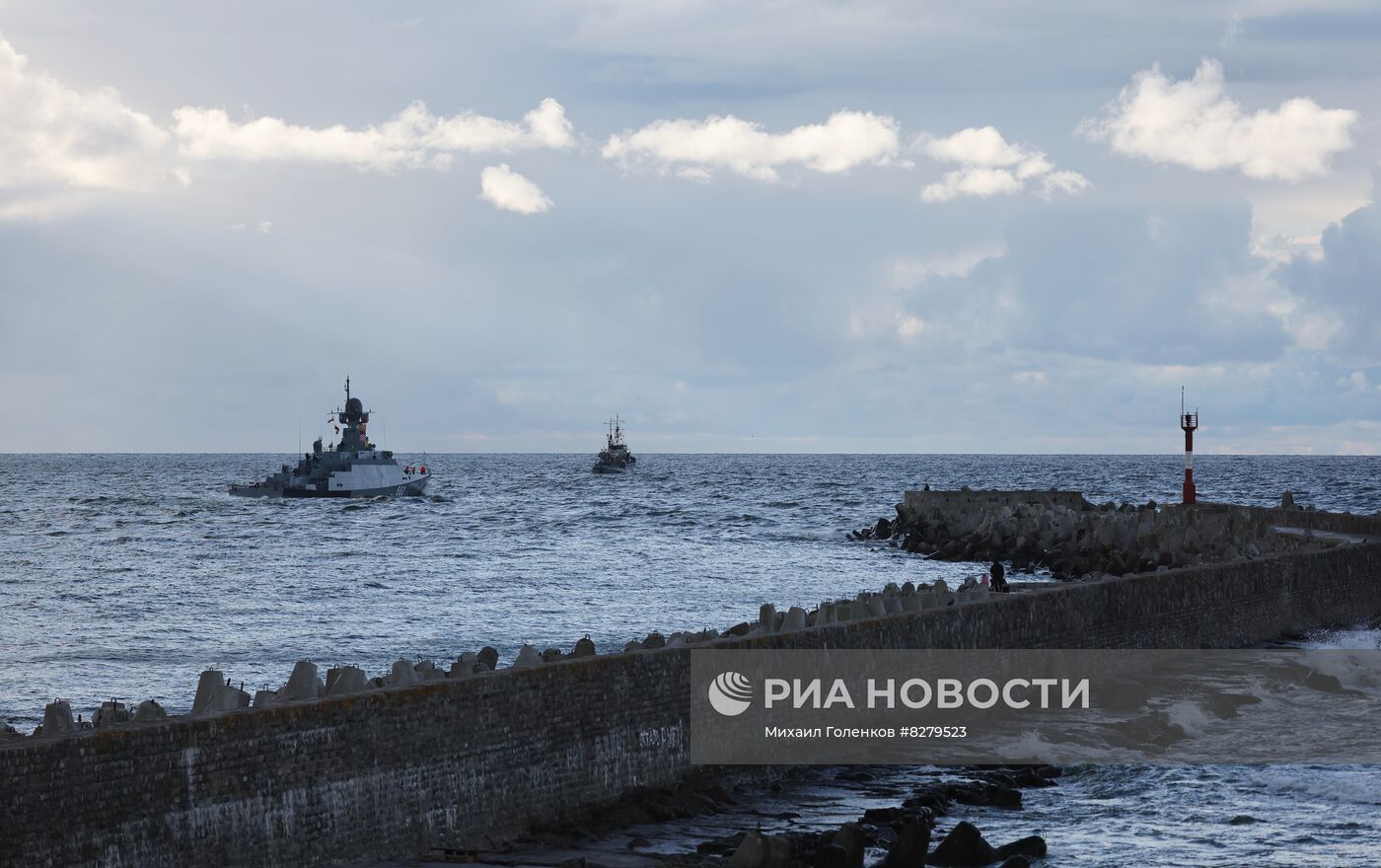 Учения боевых кораблей Балтийского флота