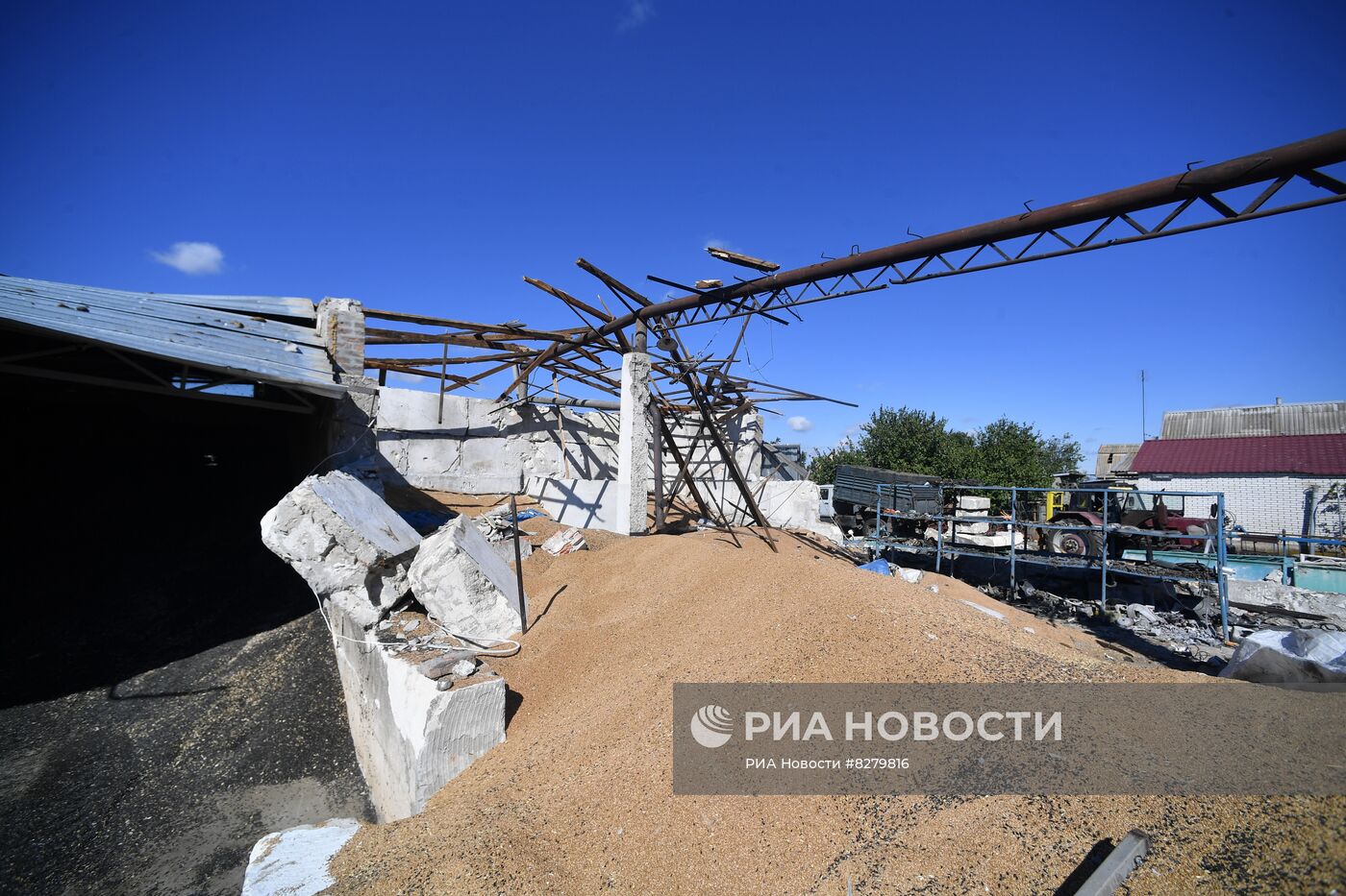 Последствия обстрелов в Запорожской области