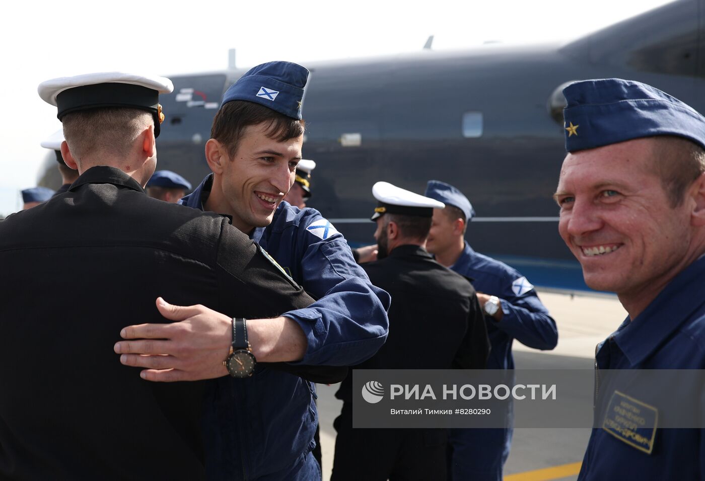 Встреча из экспедиции самолета Бе-200 в Ейске