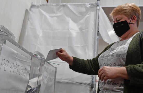 Голосование на референдумах о присоединении к РФ на освобожденных территориях