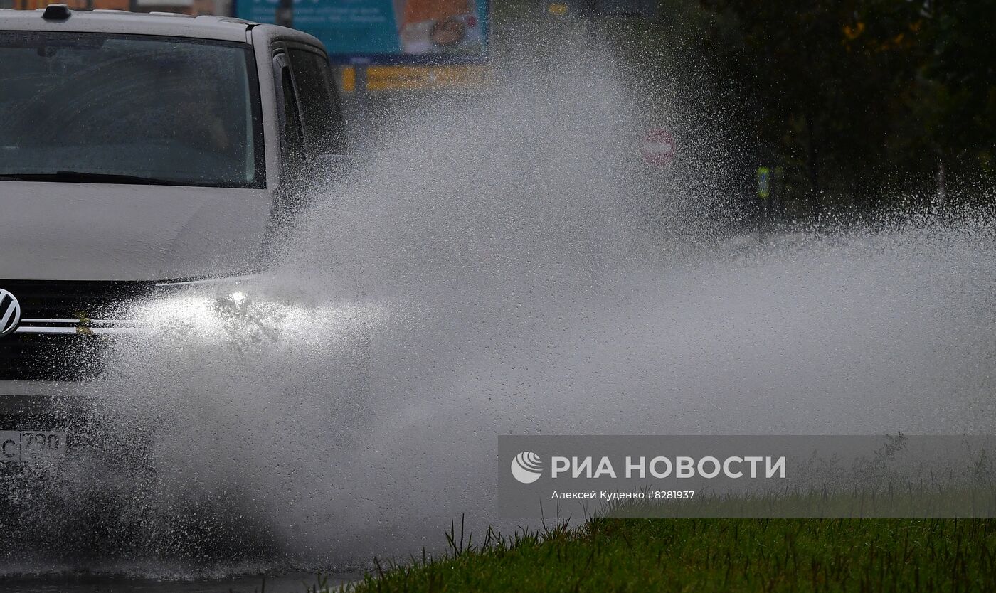 Ливень в Москве