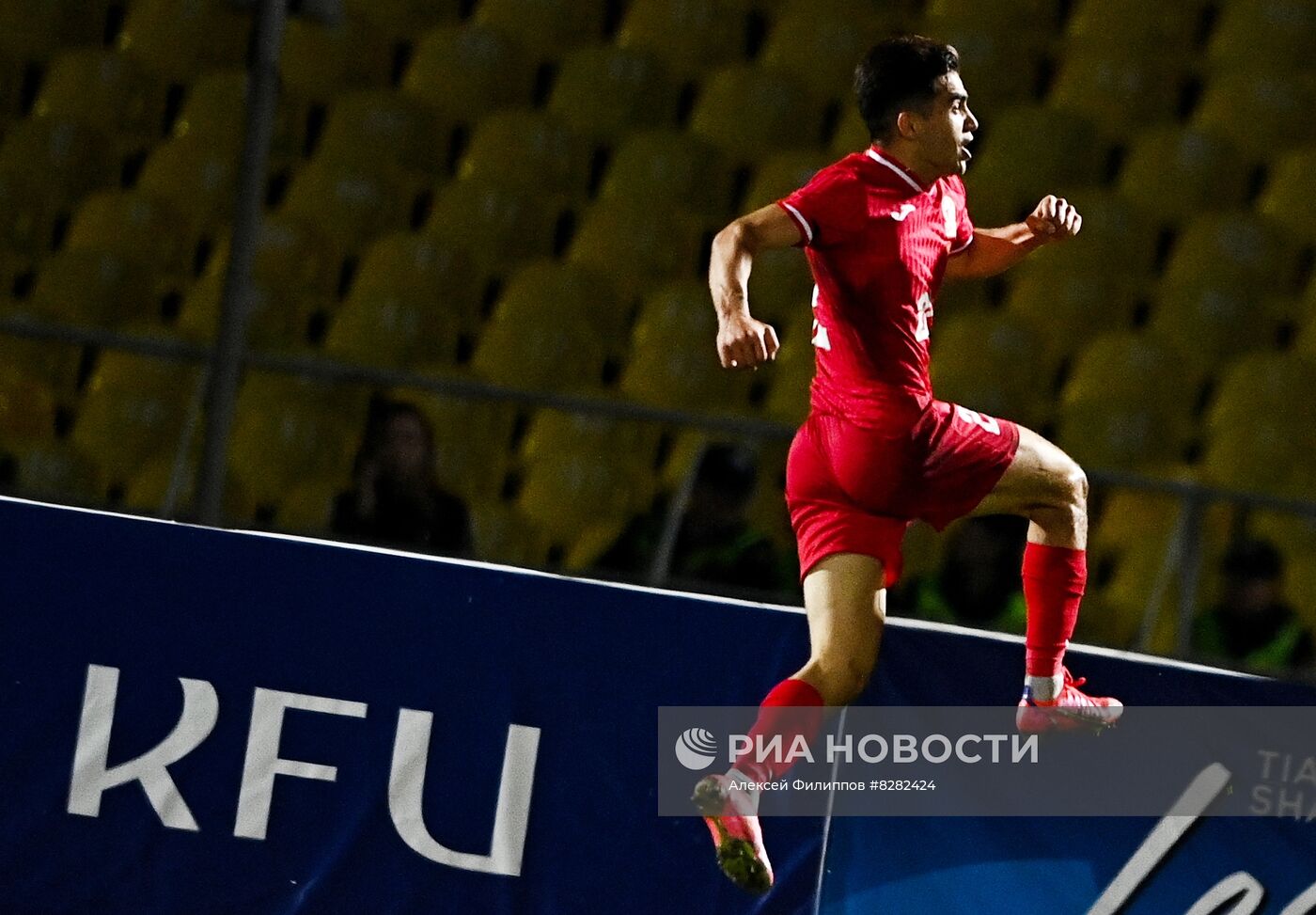 Футбол. Товарищеский матч. Киргизия - Россия