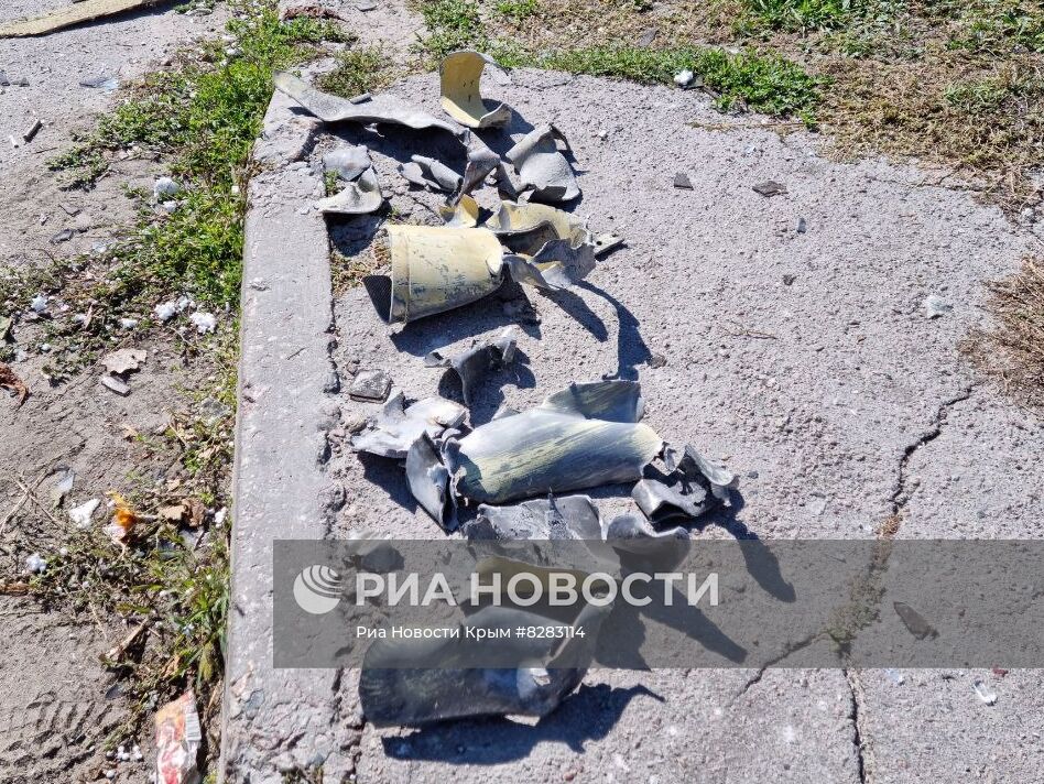 Последствия обстрела гостиницы Play в Херсоне