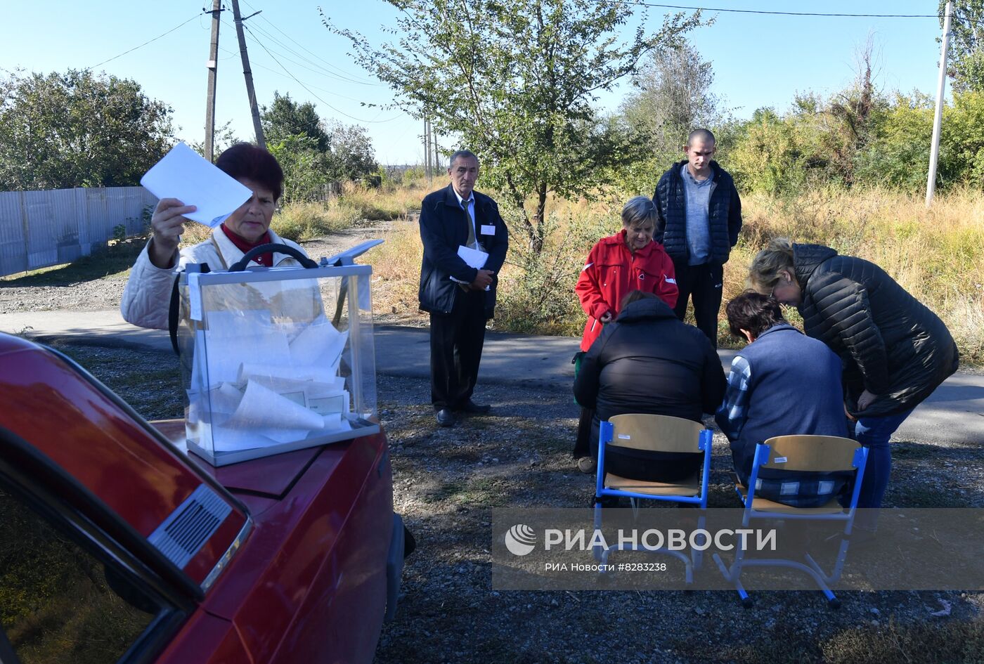 Референдумы о присоединении к России в ЛНР и ДНР