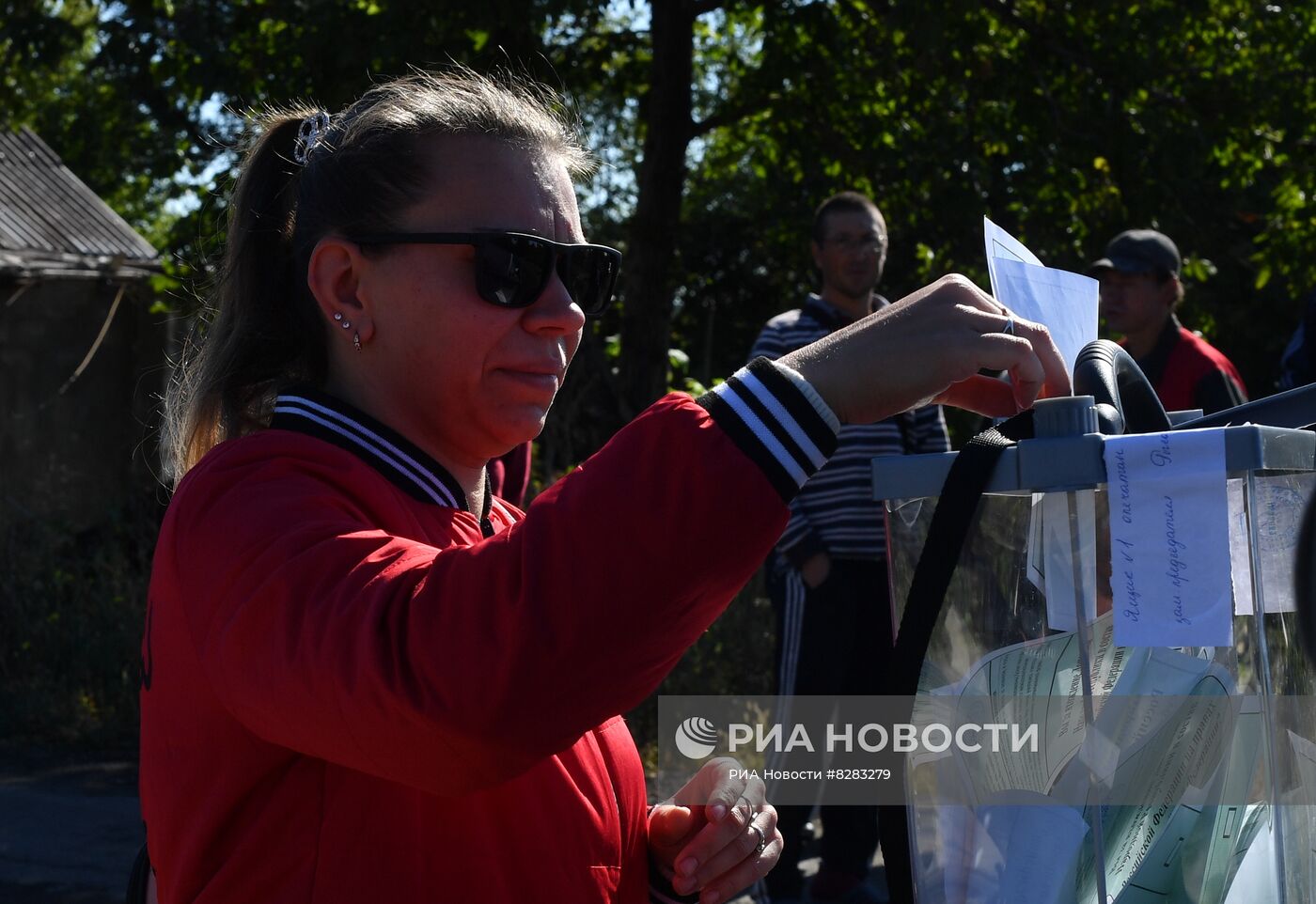 Референдумы о присоединении к России в ЛНР и ДНР