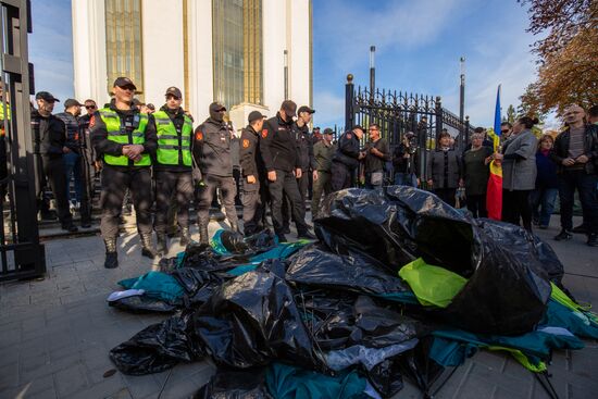 Антиправительственный митинг в Кишиневе