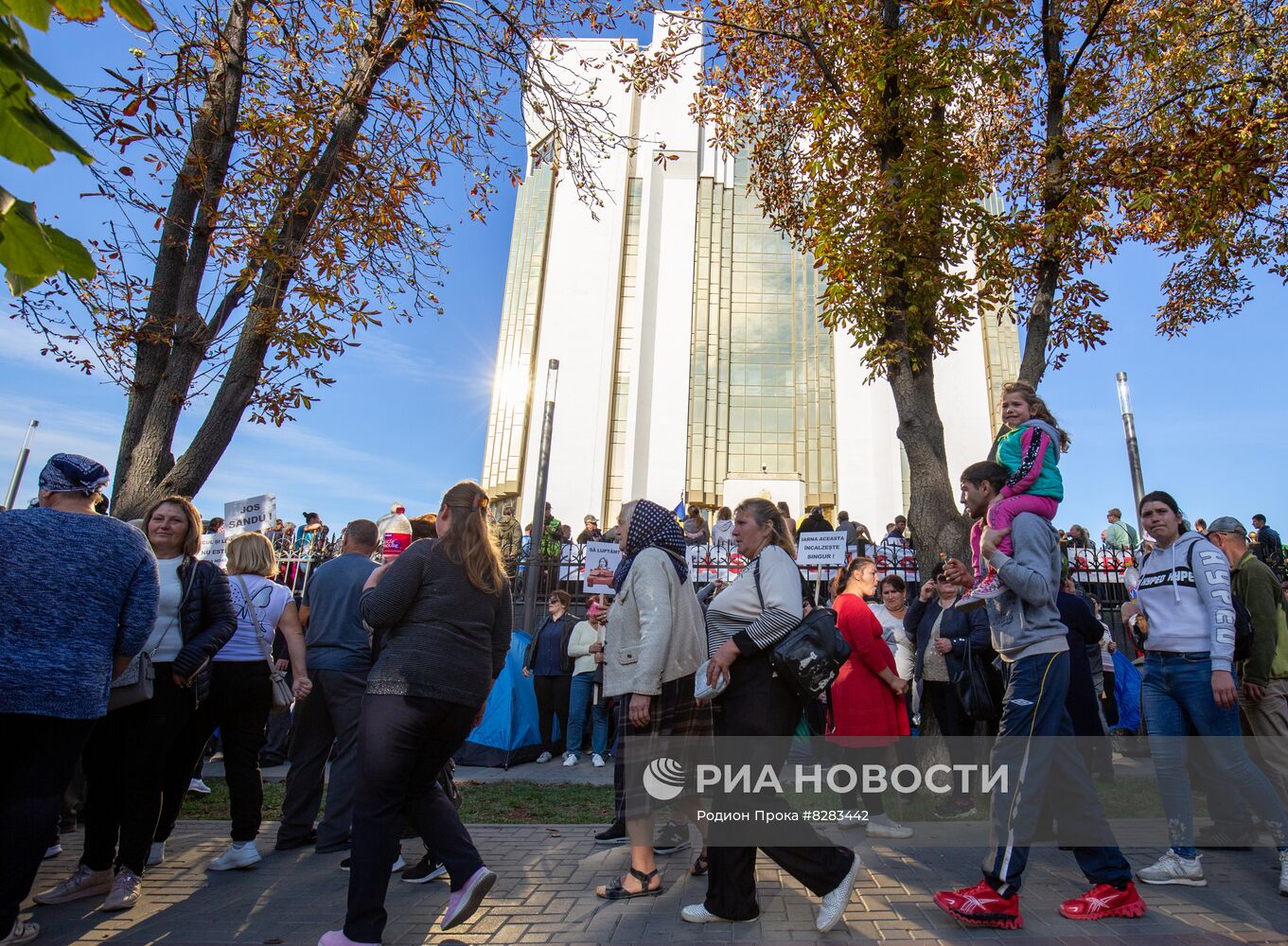 Антиправительственный митинг в Кишиневе