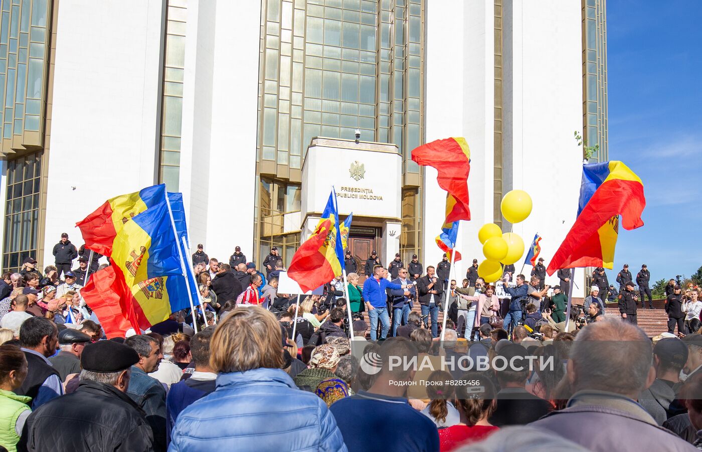 Антиправительственный митинг в Кишиневе