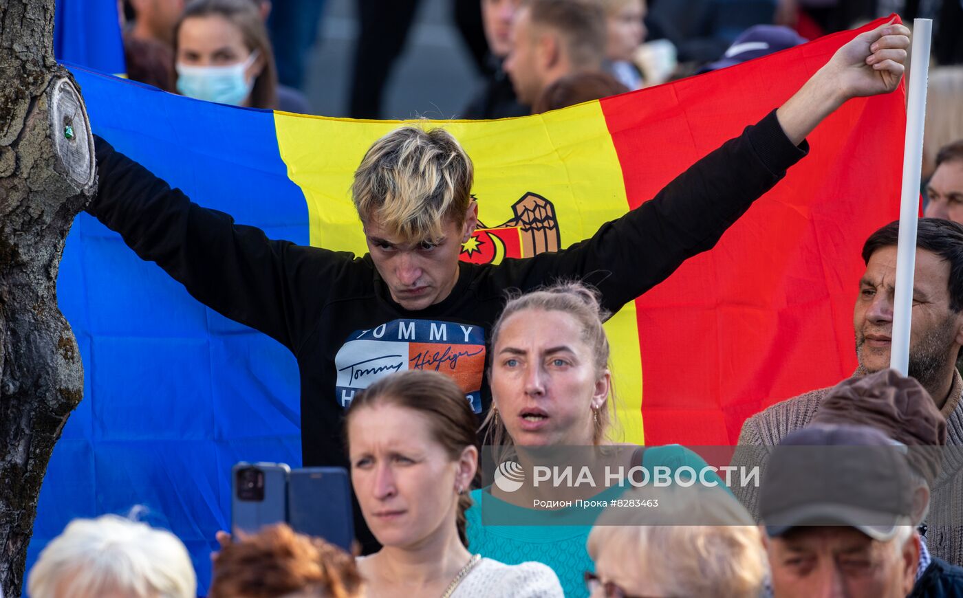 Антиправительственный митинг в Кишиневе