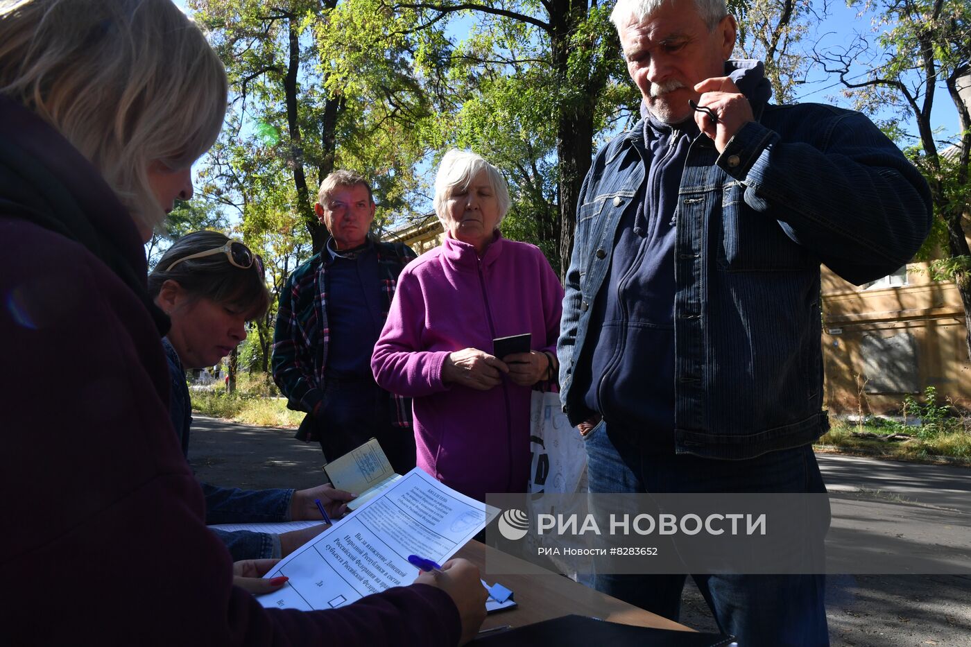 Референдумы о присоединении к России в ЛНР и ДНР