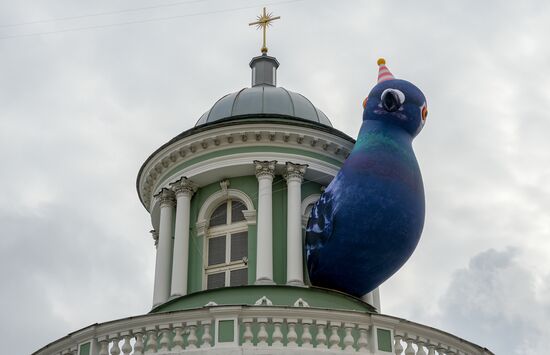 Голубь Аннатолий на колокольне церкви Аннекирхе