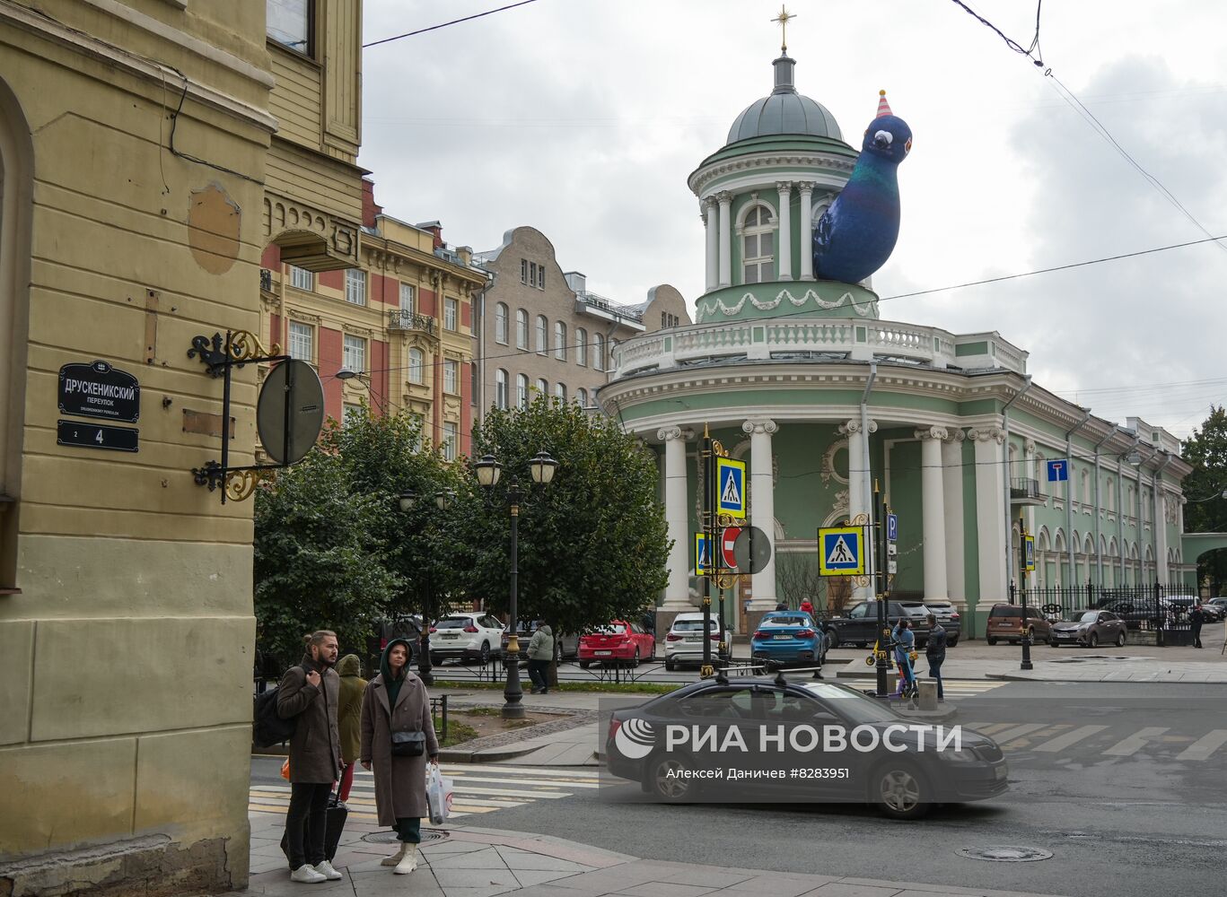 Голубь Аннатолий на колокольне церкви Аннекирхе