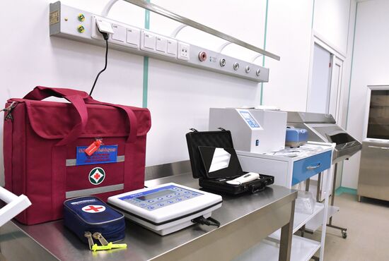 Открытие восстановленного ВСК МО РФ медцентра в Мариуполе