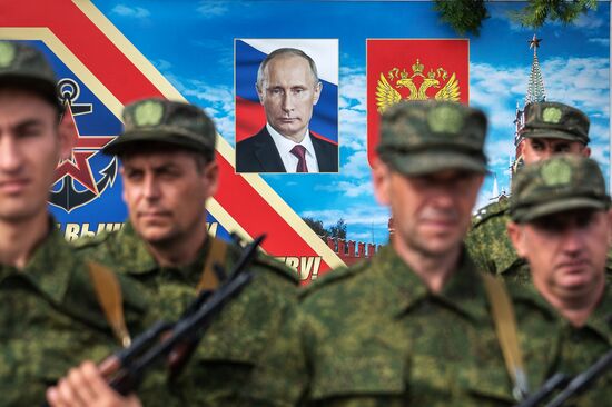 Принятие присяги призванными в рамках частичной мобилизации в Крыму