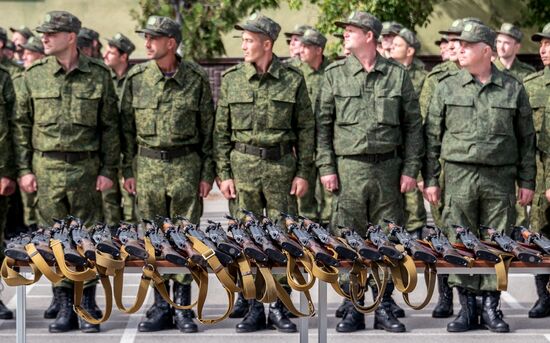 Принятие присяги призванными в рамках частичной мобилизации в Крыму