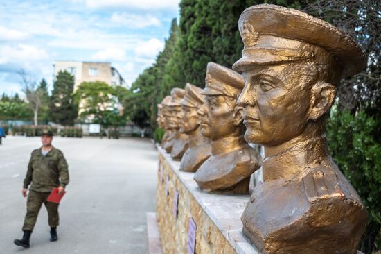 Принятие присяги призванными в рамках частичной мобилизации в Крыму
