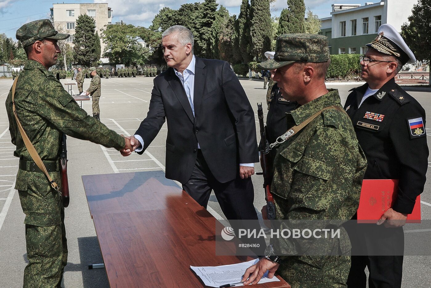 Принятие присяги призванными в рамках частичной мобилизации в Крыму