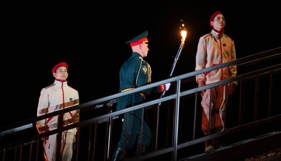 Открытие памятника "Непокоренные" в Краснодоне