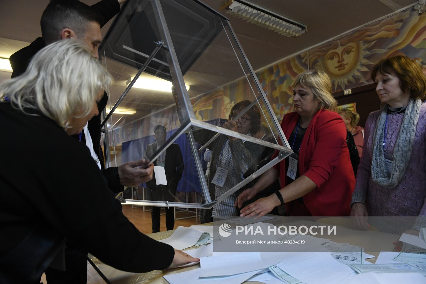 Подсчет голосов на референдумах в ЛНР, ДНР, Херсонской и Запорожской областях