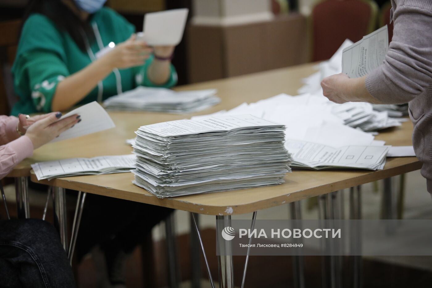 Подсчет голосов по итогам референдумов о присоединении новых территорий в России