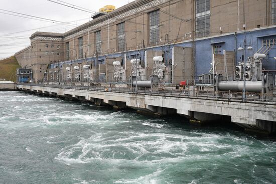 Иркутская ГЭС