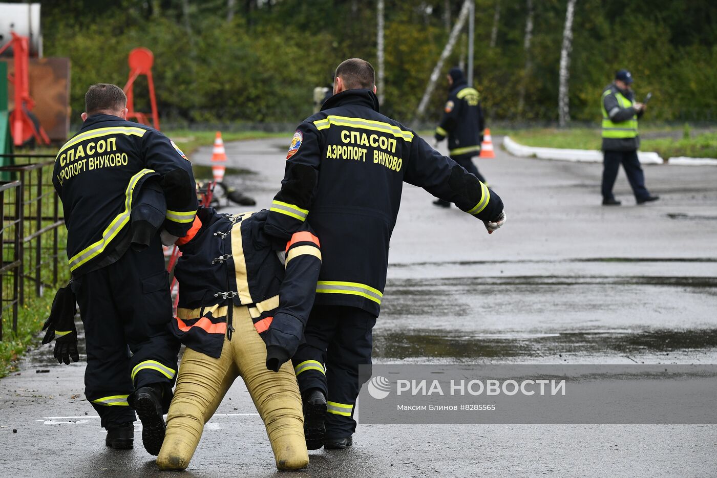 Учения пожарно-спасательного отряда СПАСОП в аэропорту Внуково | РИА  Новости Медиабанк