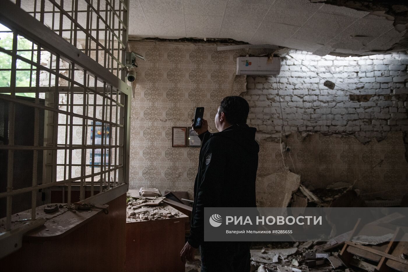 Последствия обстрела Брянки в ЛНР со стороны ВСУ Последствия обстрела Брянки в ЛНР со стороны ВСУ