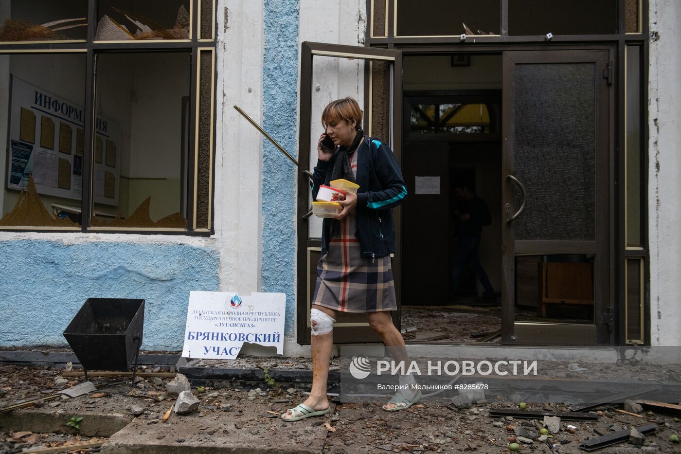 Последствия обстрела Брянки в ЛНР со стороны ВСУ