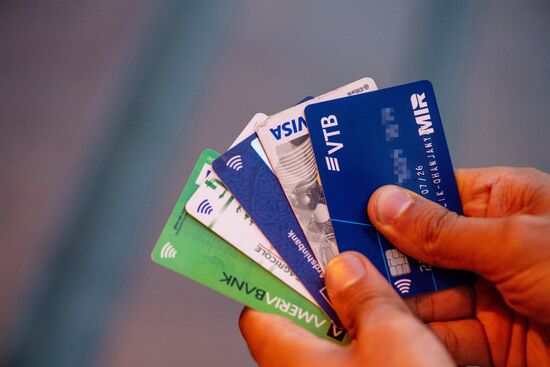 Карты "Мир" за рубежом