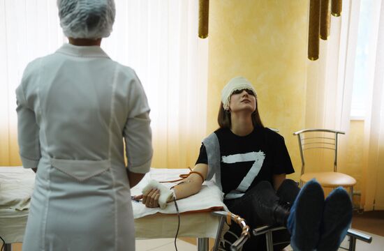 Сдача донорской крови студентами Луганского медуниверситета