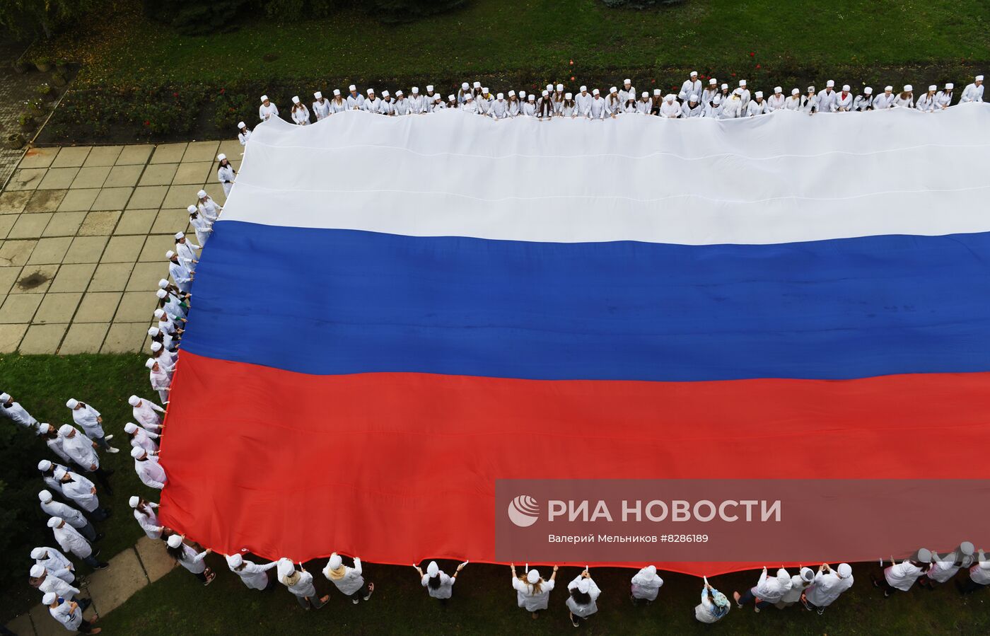 Сдача донорской крови студентами Луганского медуниверситета