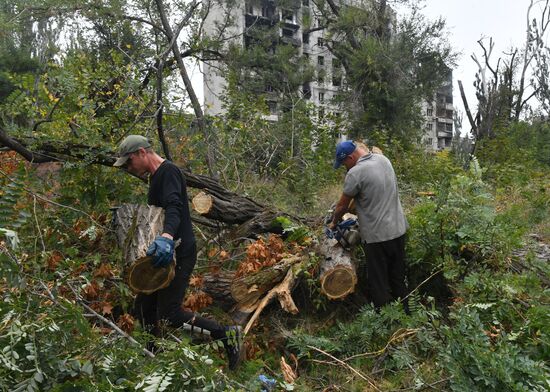 Повседневная жизнь в Мариуполе