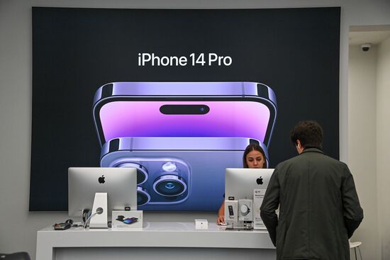 Старт продаж iPhone 14 в России