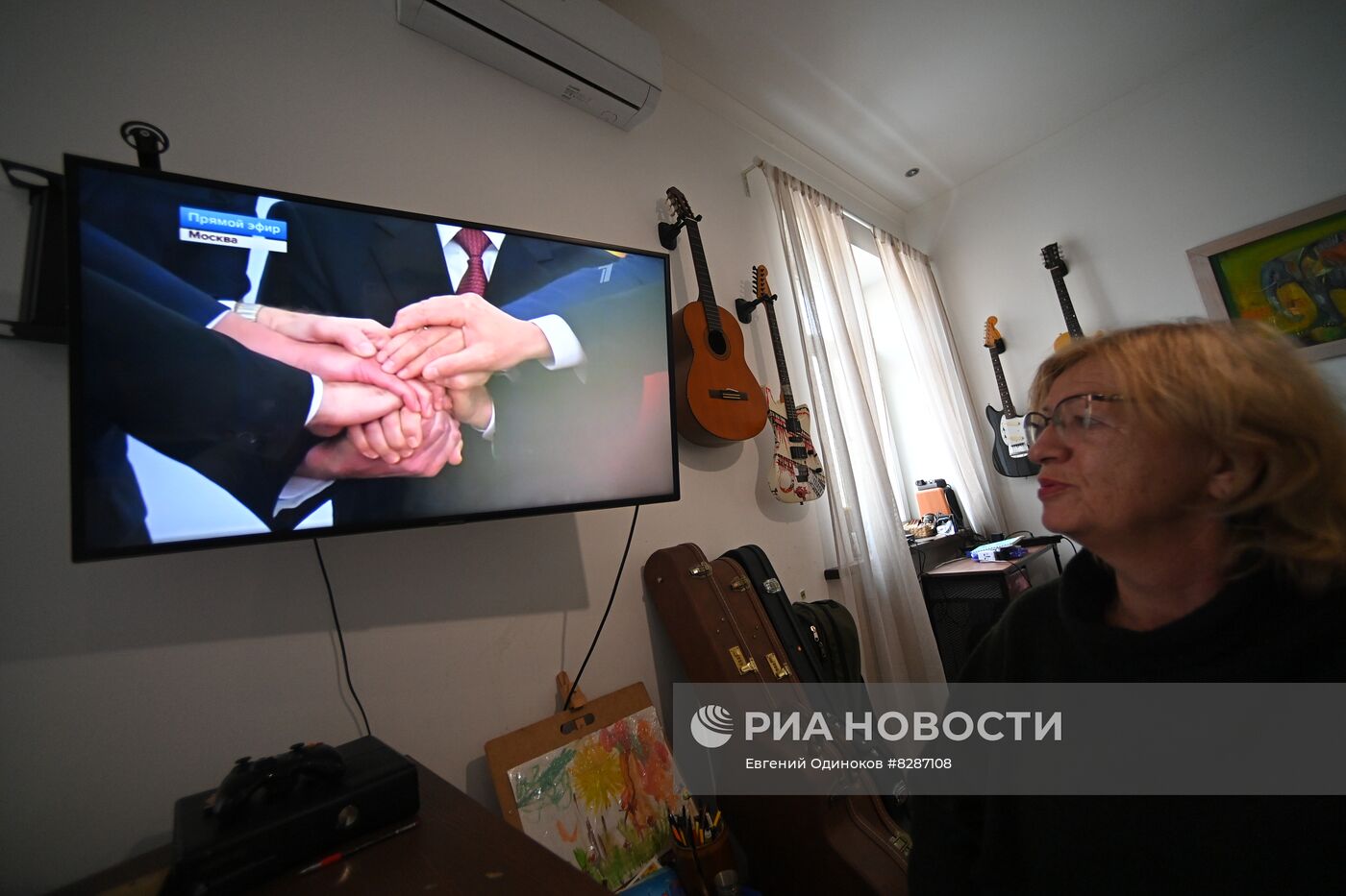 Трансляция подписания договора о вступлении в РФ новых территорий