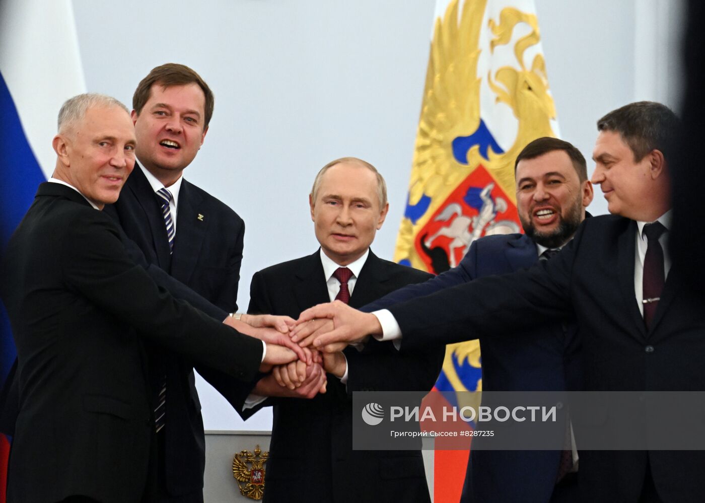 Церемония подписания договоров о вхождении в РФ ДНР, ЛНР, Запорожской и Херсонской областей состоялась в Кремле