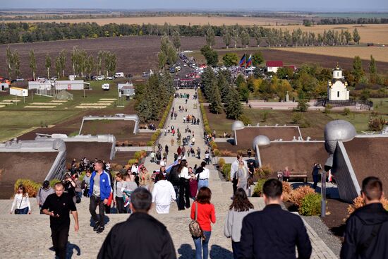 Патриотическая акция в ДНР "Мы возвращаемся домой"