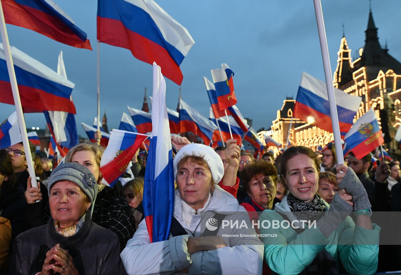 Президент РФ В. Путин принял участие в митинге-концерте на Красной площади