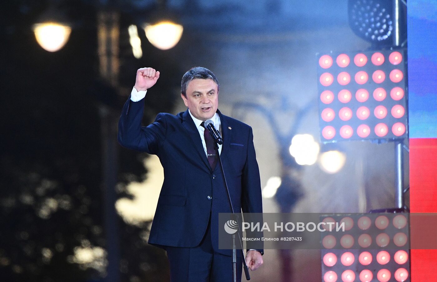 Президент РФ В. Путин принял участие в митинге-концерте на Красной площади