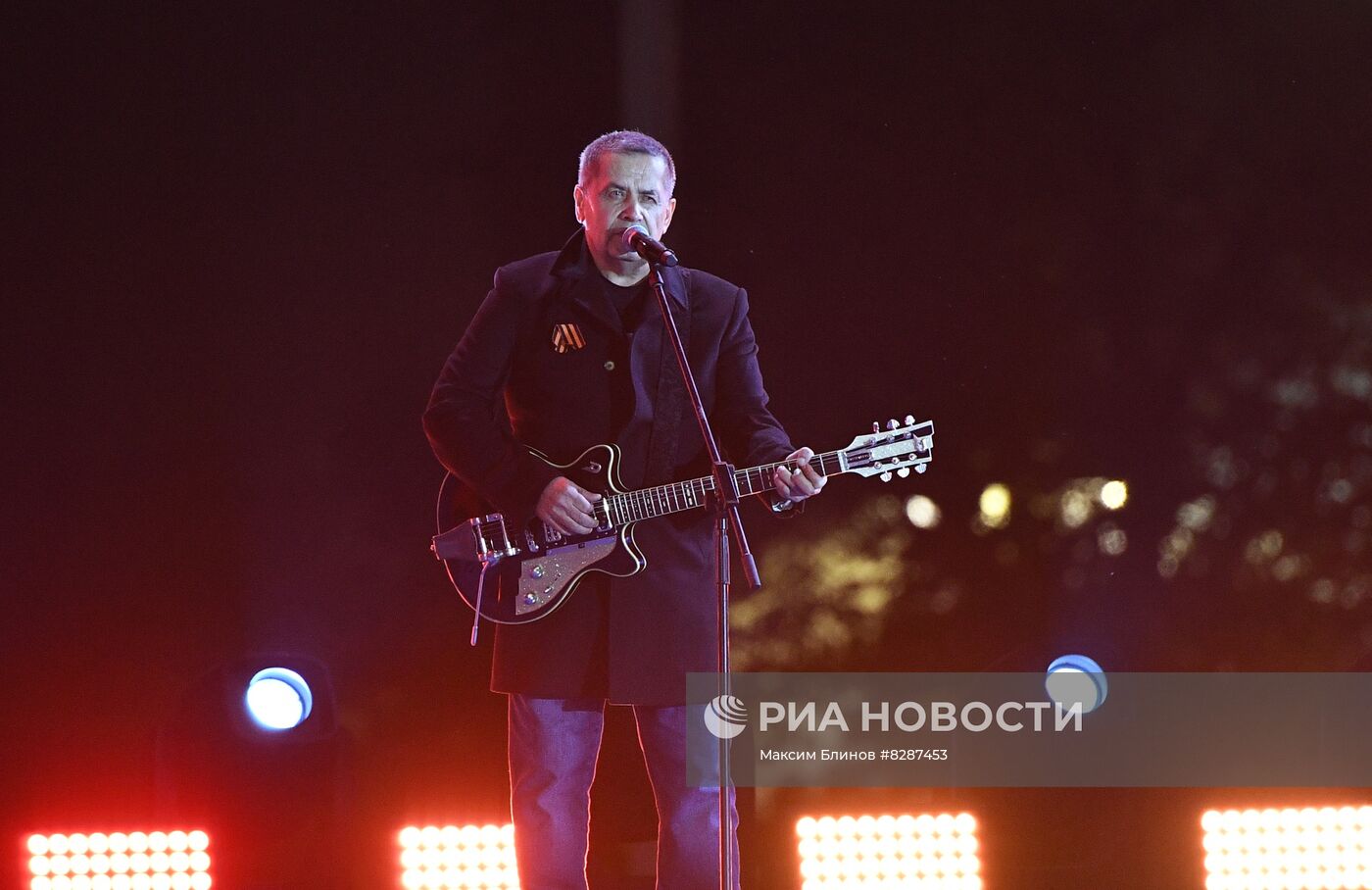 Президент РФ В. Путин принял участие в митинге-концерте на Красной площади