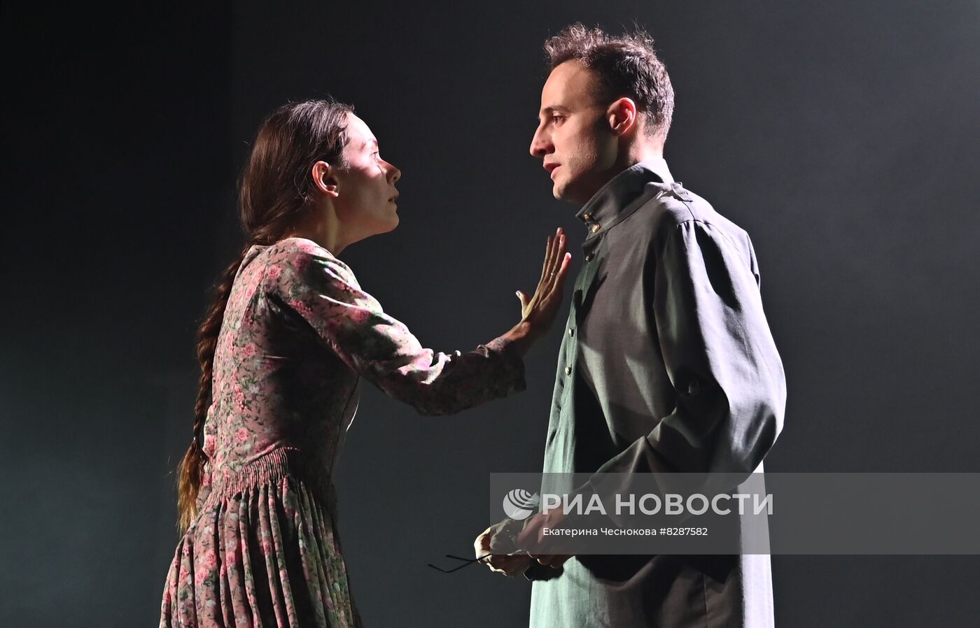 Спектакль "Поцелуй. Конармия"