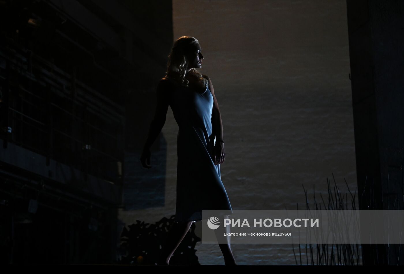 Спектакль "Поцелуй. Конармия"
