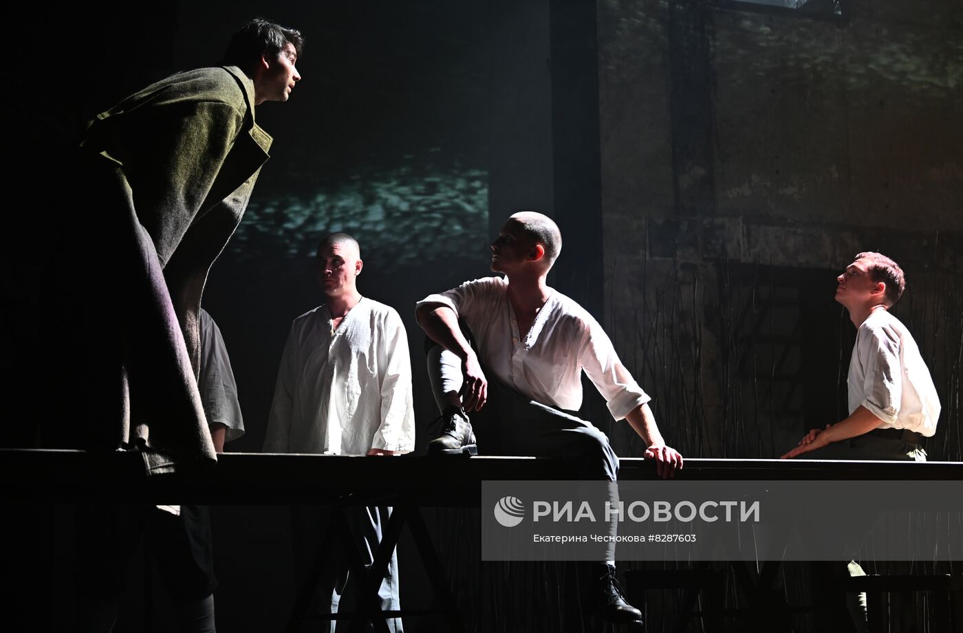 Спектакль "Поцелуй. Конармия"