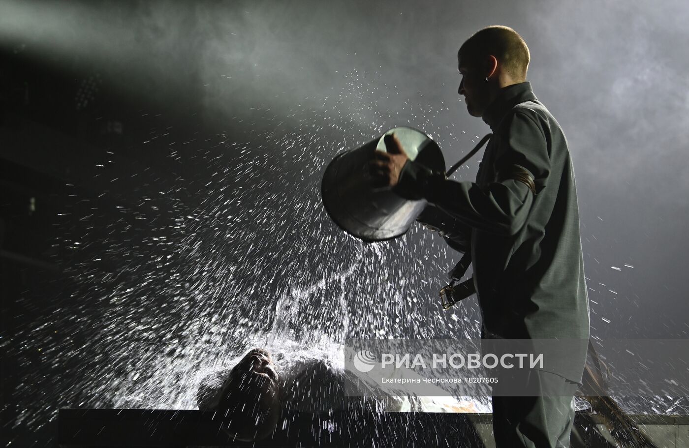 Спектакль "Поцелуй. Конармия"