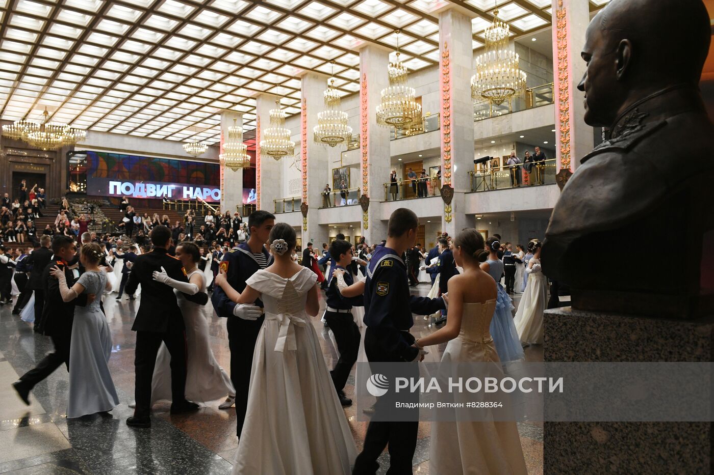 Кадетский бал в музее Победы