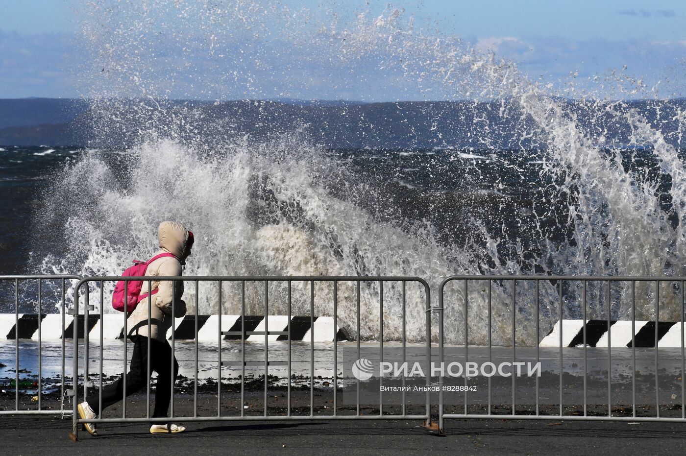 Штормовая погода во Владивостоке
