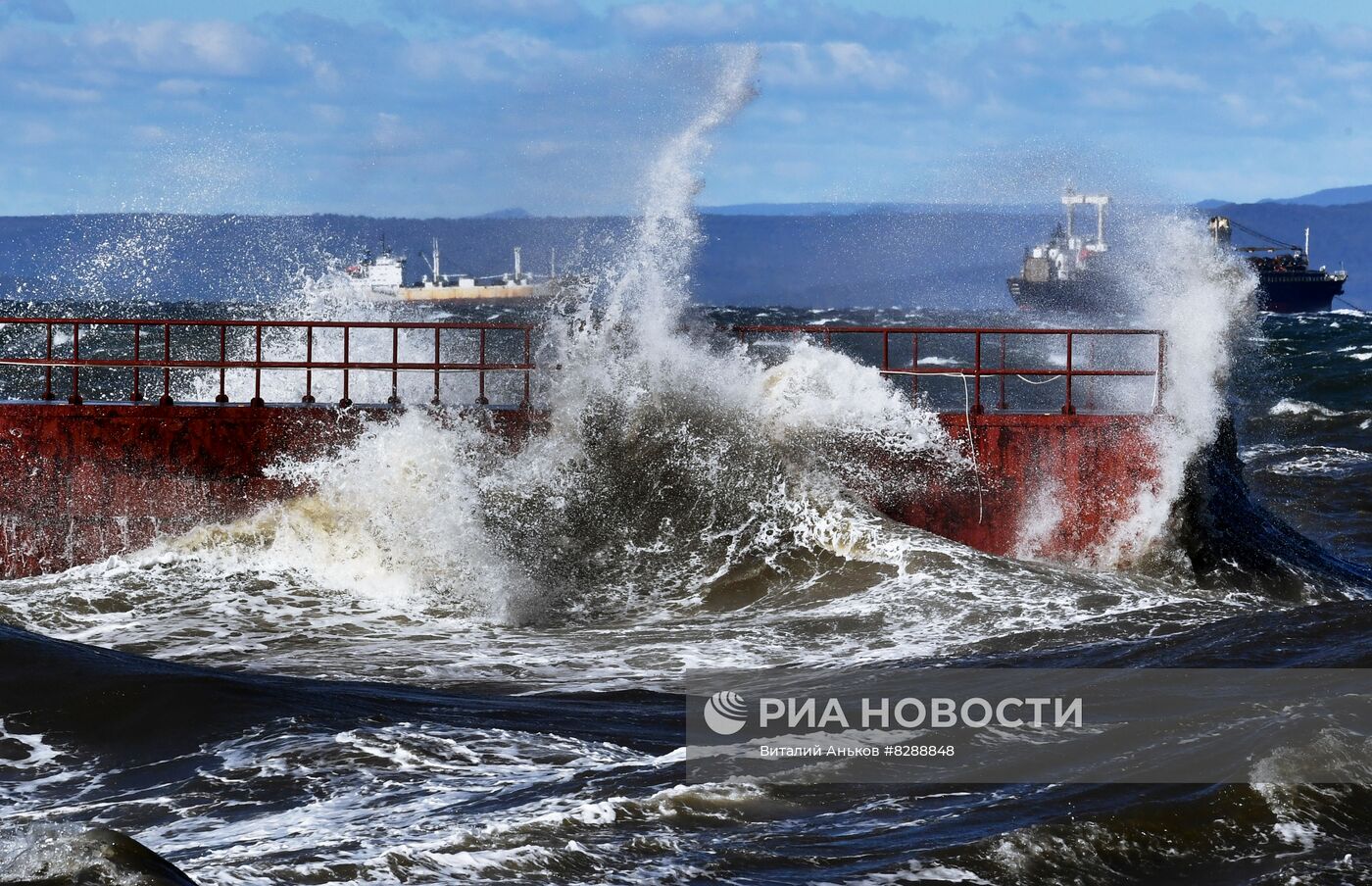 Штормовая погода во Владивостоке