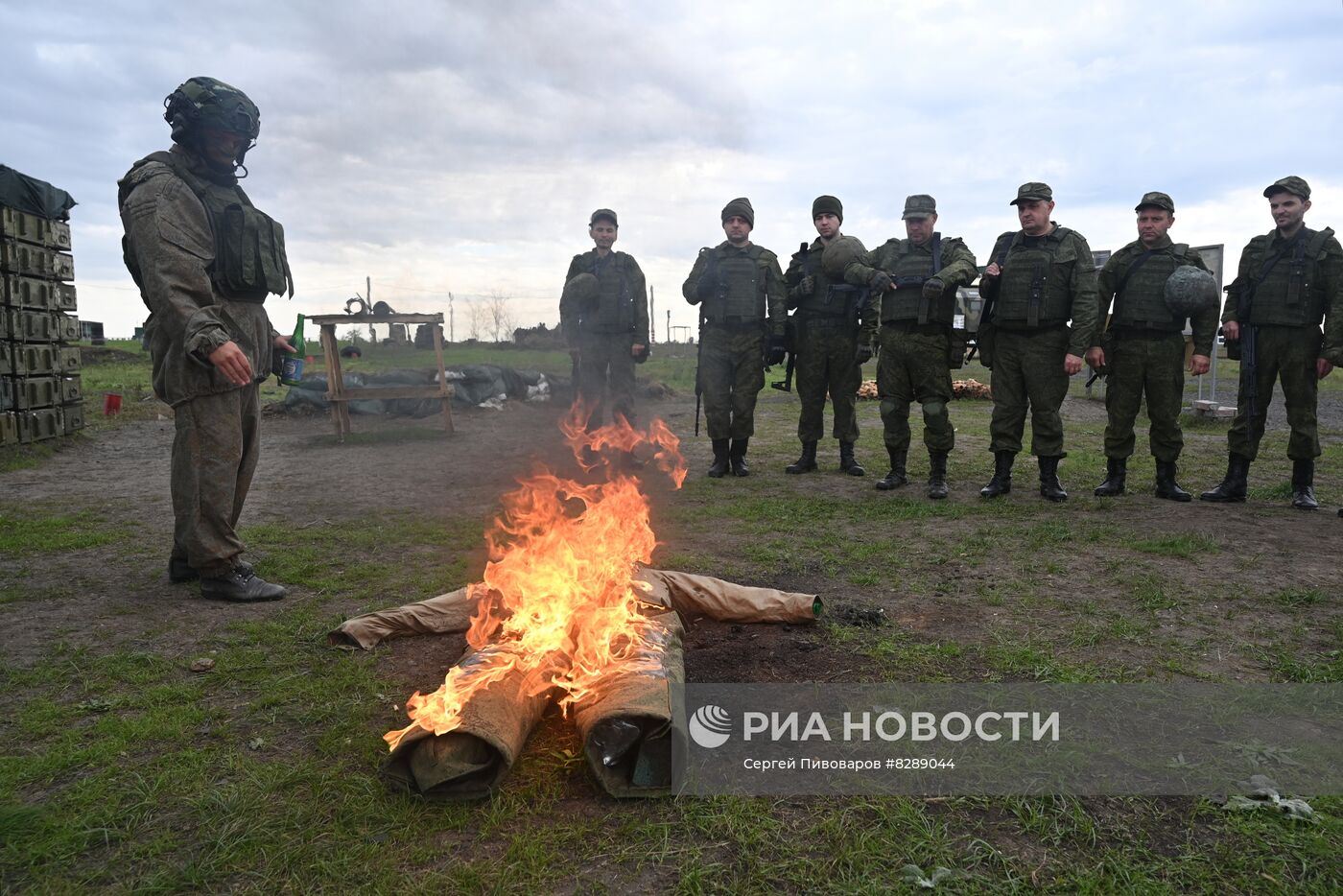 Военная подготовка мобилизованных перед отправкой в войска